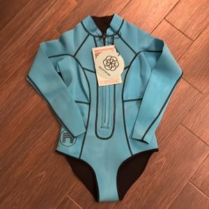 MATUSE wetsuit 2mm body  -1mm long arm spring / reversible bulk and blue.